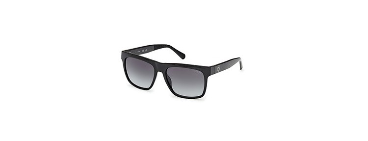 Guess GU00222 5701B - Noir...